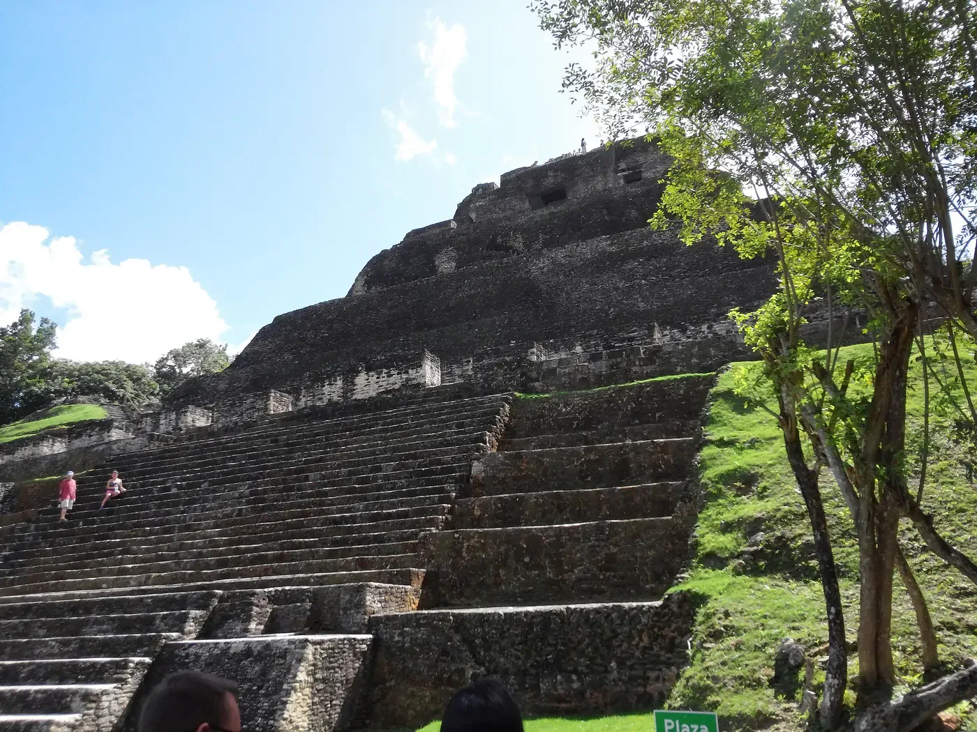 xunantunich staircase climb