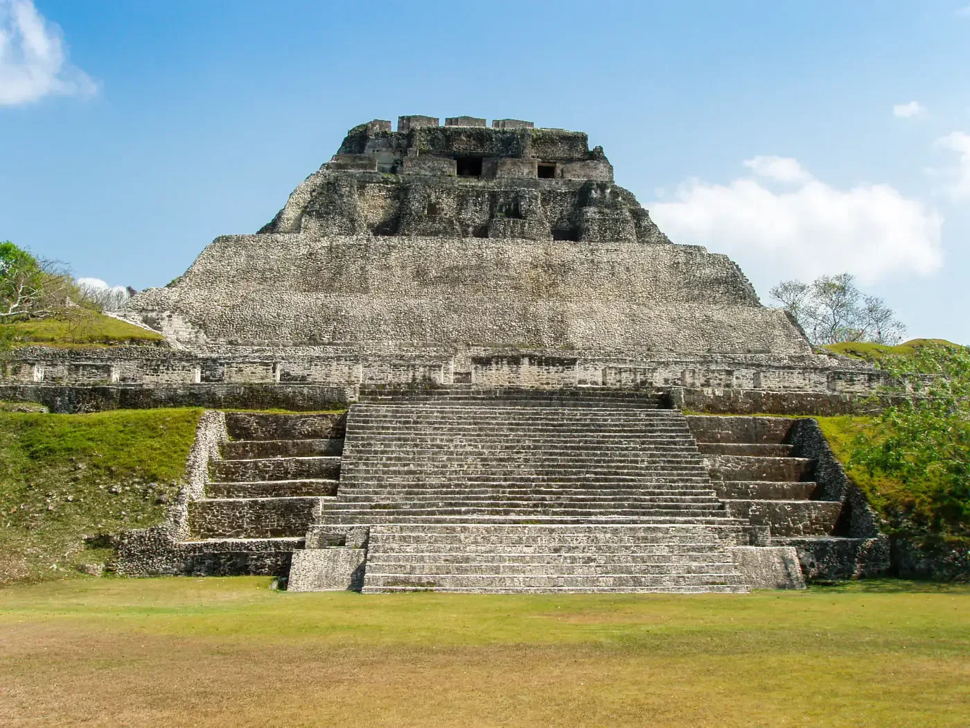 The main staircase of El Castillo